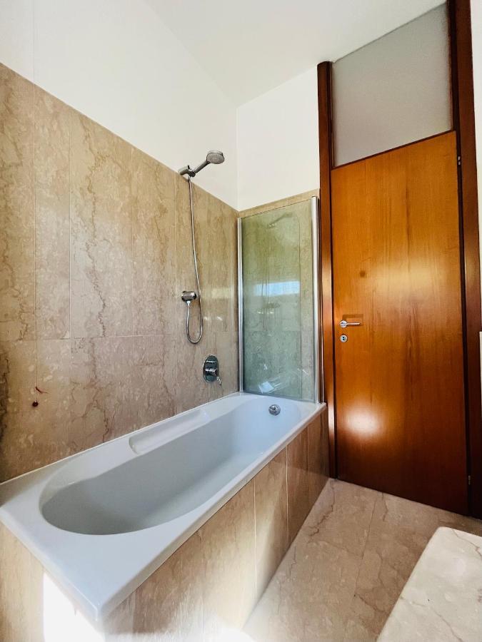 Green Guest House Milan Bagian luar foto