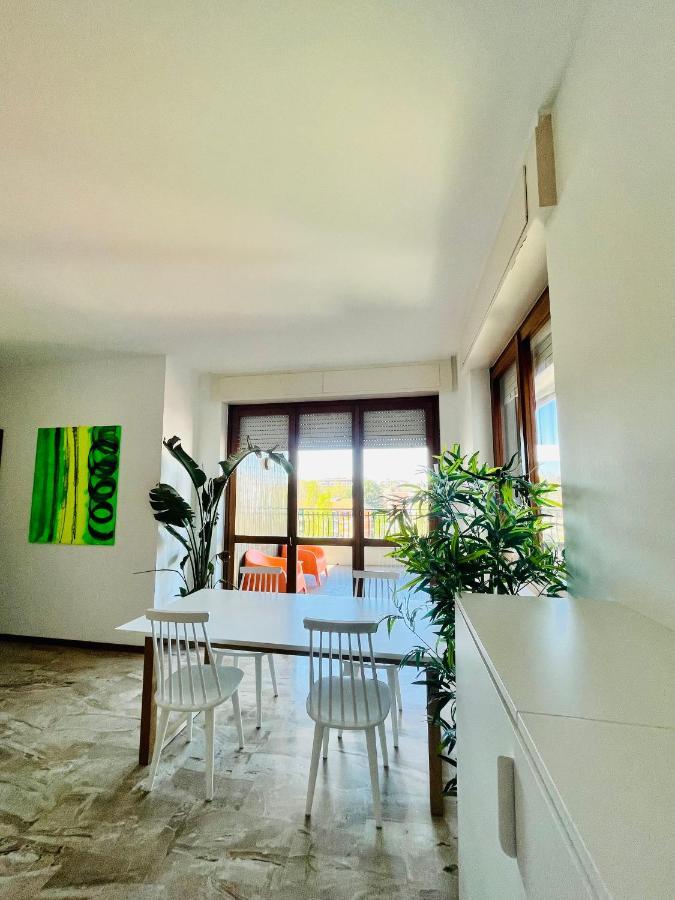 Green Guest House Milan Bagian luar foto